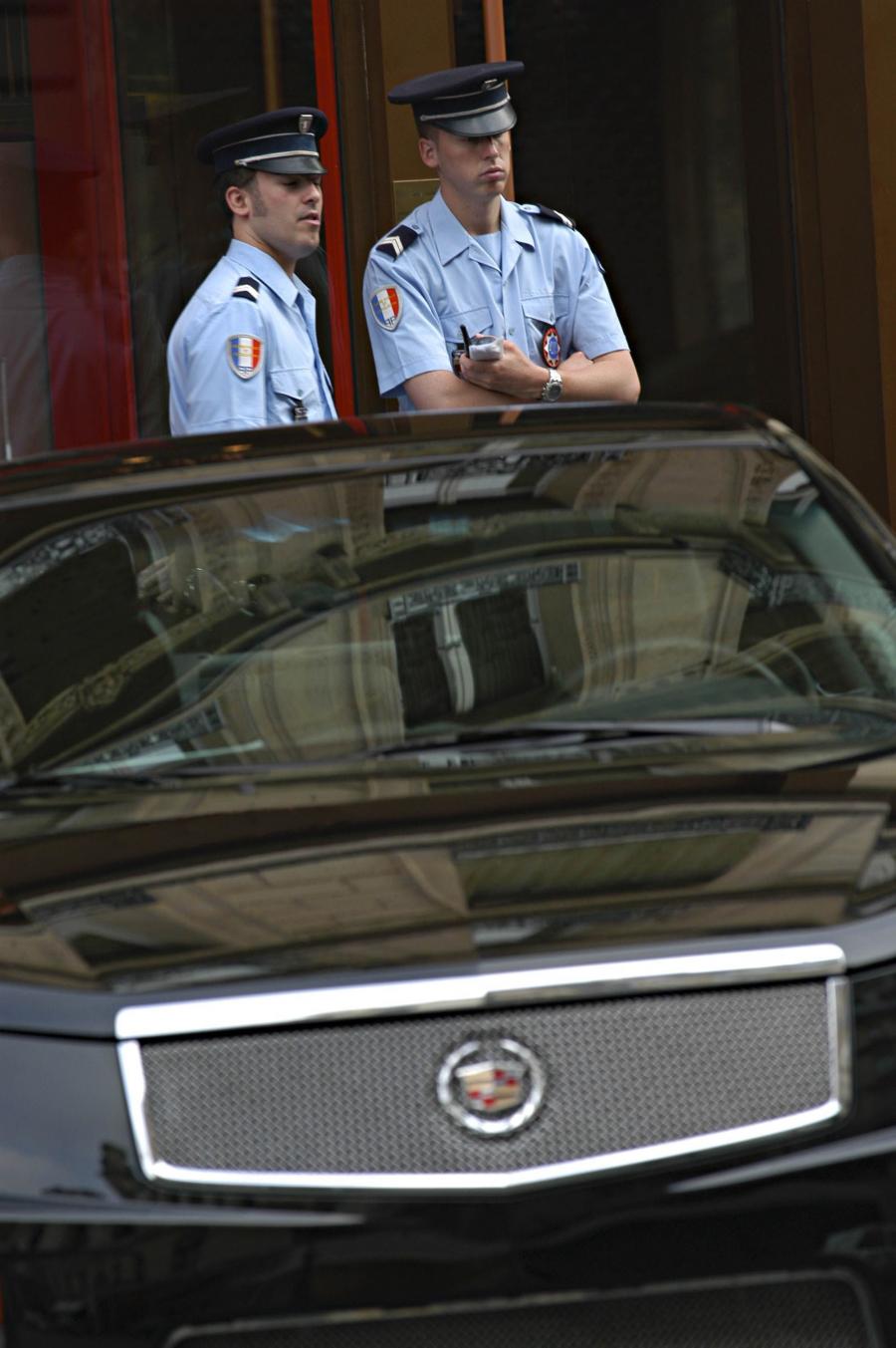  Cadillac CTS-V 2004 года  (фото 49 из 104)